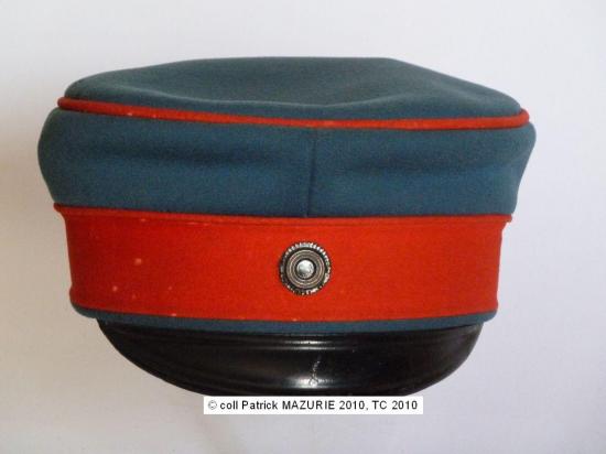 Casquette d'officier portée vers 1870. A cette époque il n'y a pas de Reickskokarde